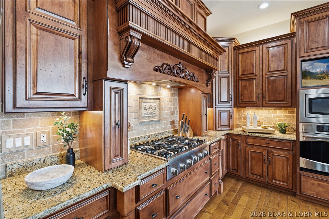 Forestridge Village At Shawnee - Residential