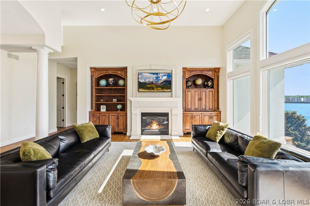 Forestridge Village At Shawnee - Residential