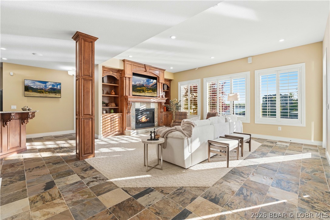 Forestridge Village At Shawnee - Residential
