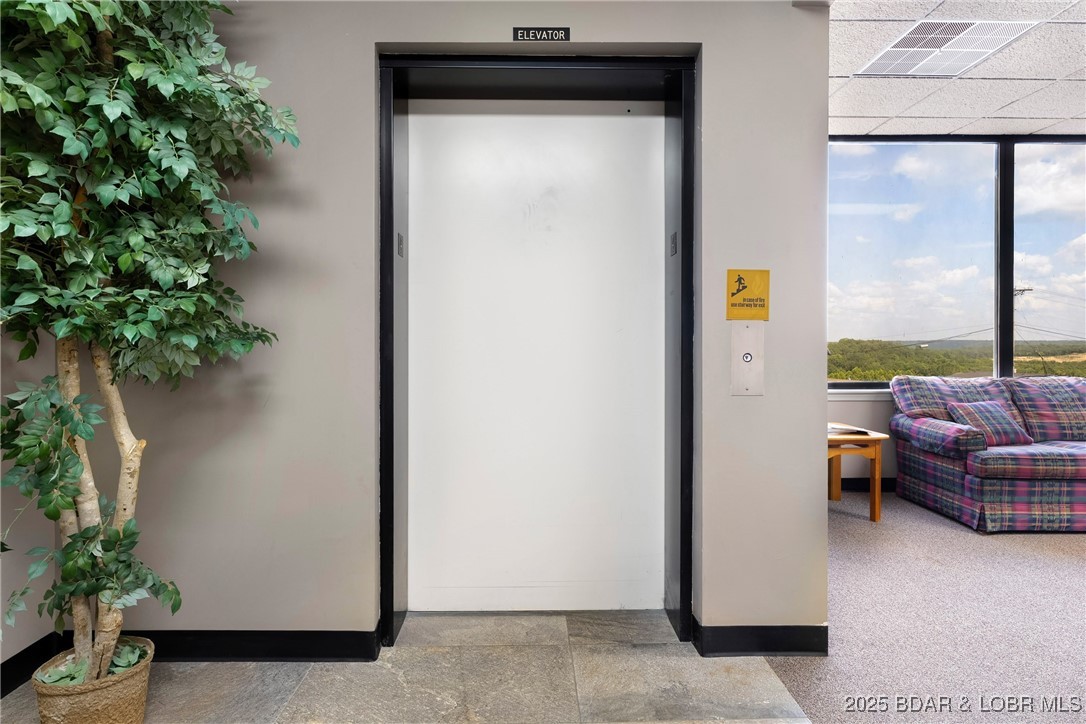 Lake Ozark, Missouri 65049, United States, ,Commercial,Active,185754