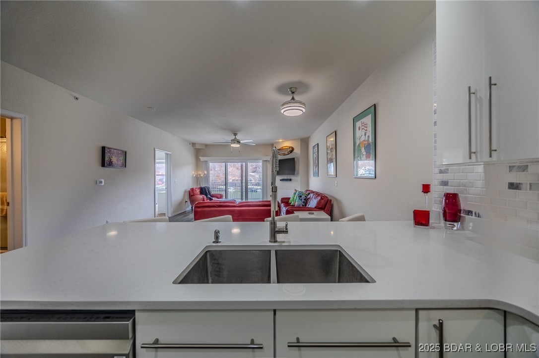 Lochhaven Condominium Subdiv - Residential