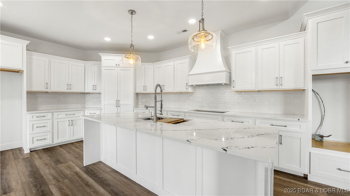 Grand Point No. 2 - Residential