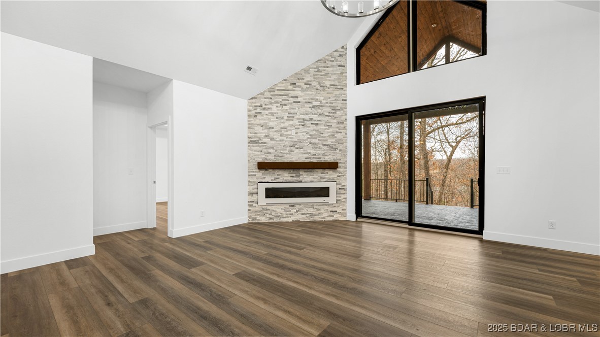 Grand Point No. 2 - Residential