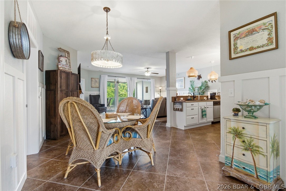Sunset Palms Condominium - Residential