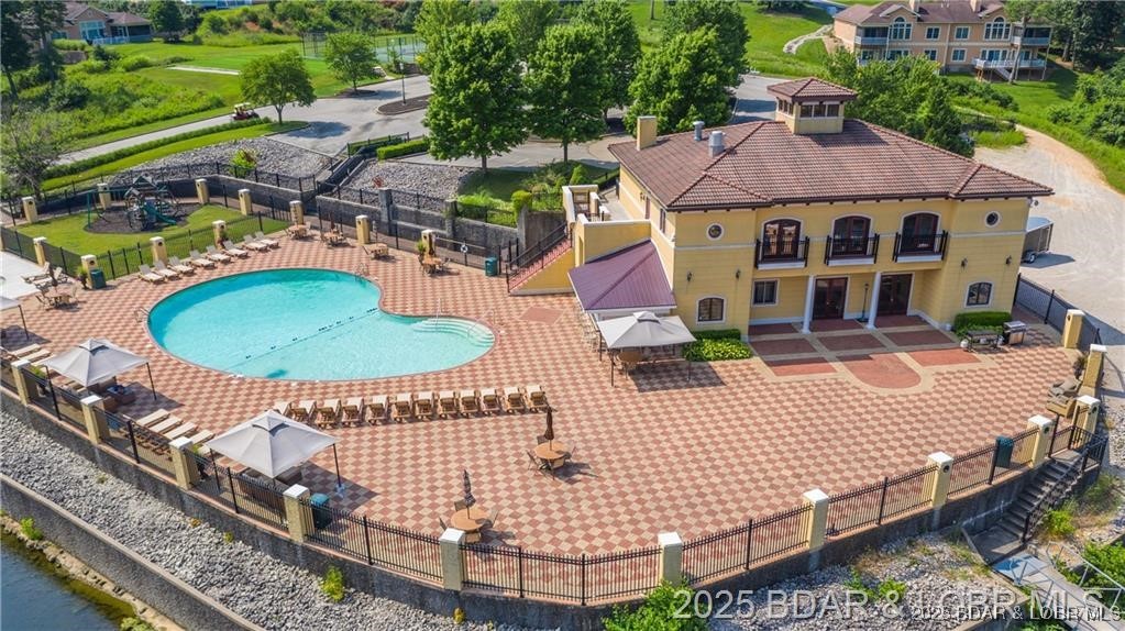 Heritage Isle - Land