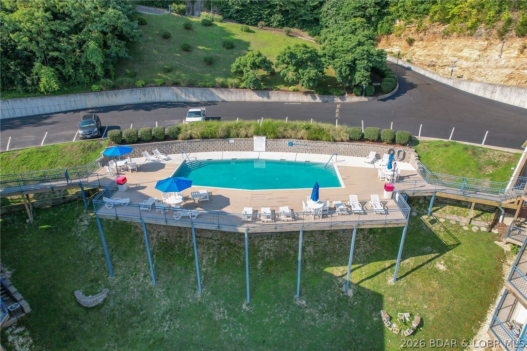 Palisades Condominium - Residential