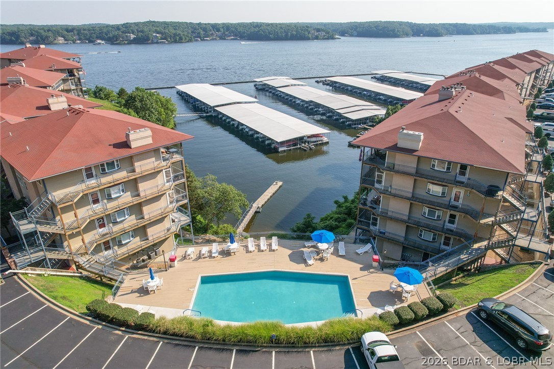 Palisades Condominium - Residential