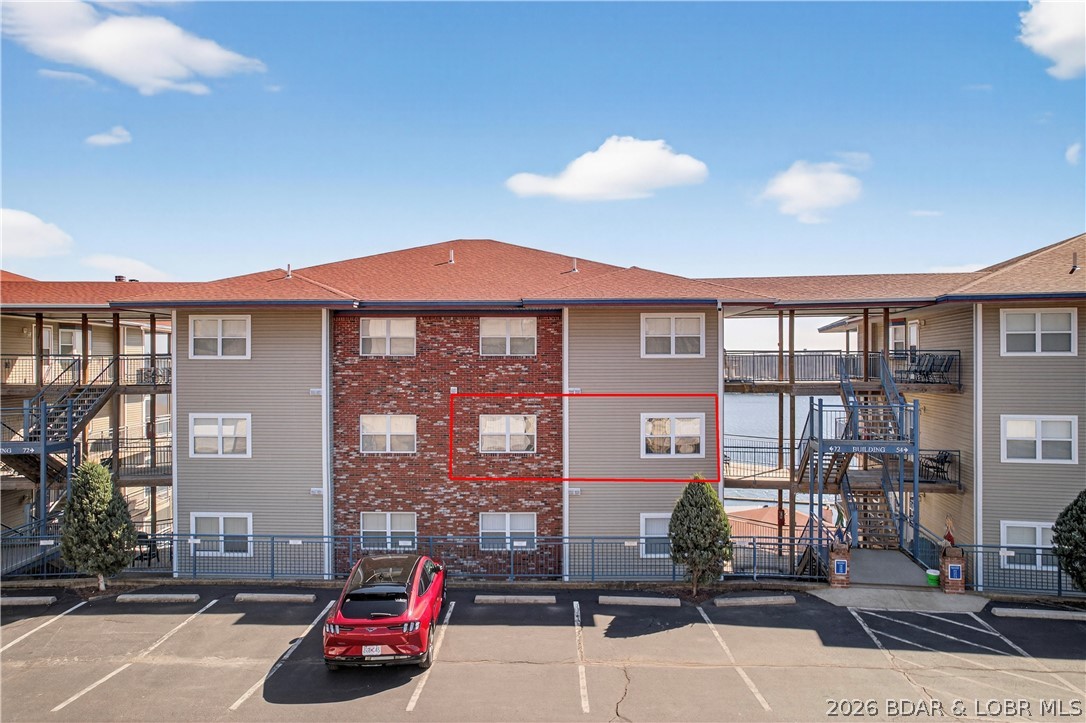 Palisades Condominium - Residential