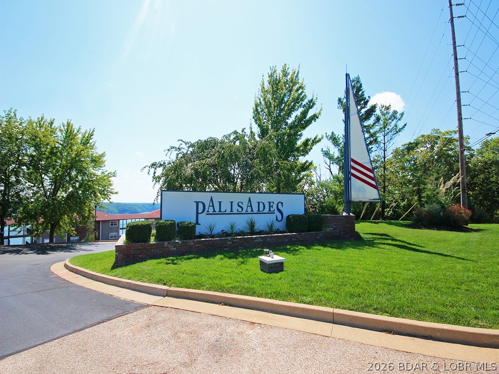Palisades Condominium - Residential