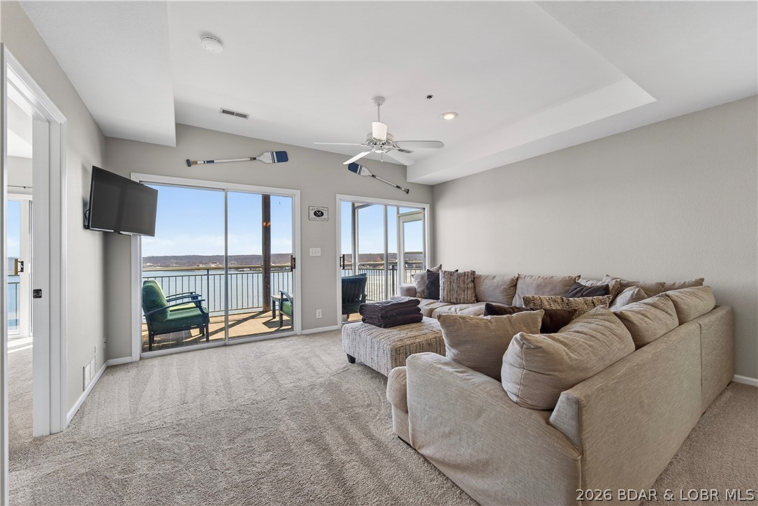 Palisades Condominium - Residential