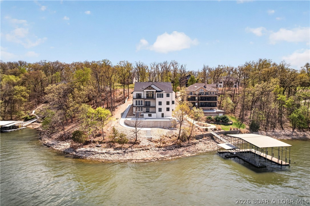 Grand Point - Residential