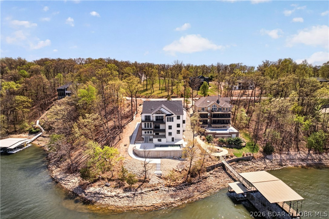 Grand Point - Residential