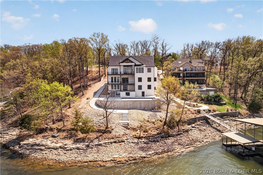 Grand Point - Residential