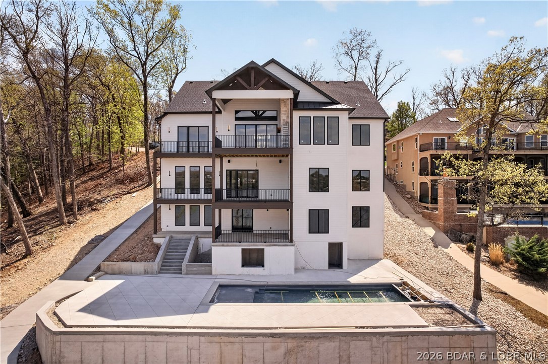 Grand Point - Residential