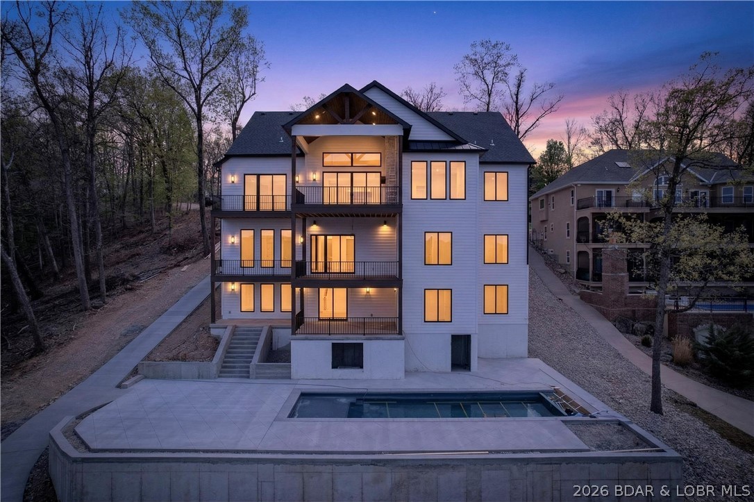 Grand Point - Residential