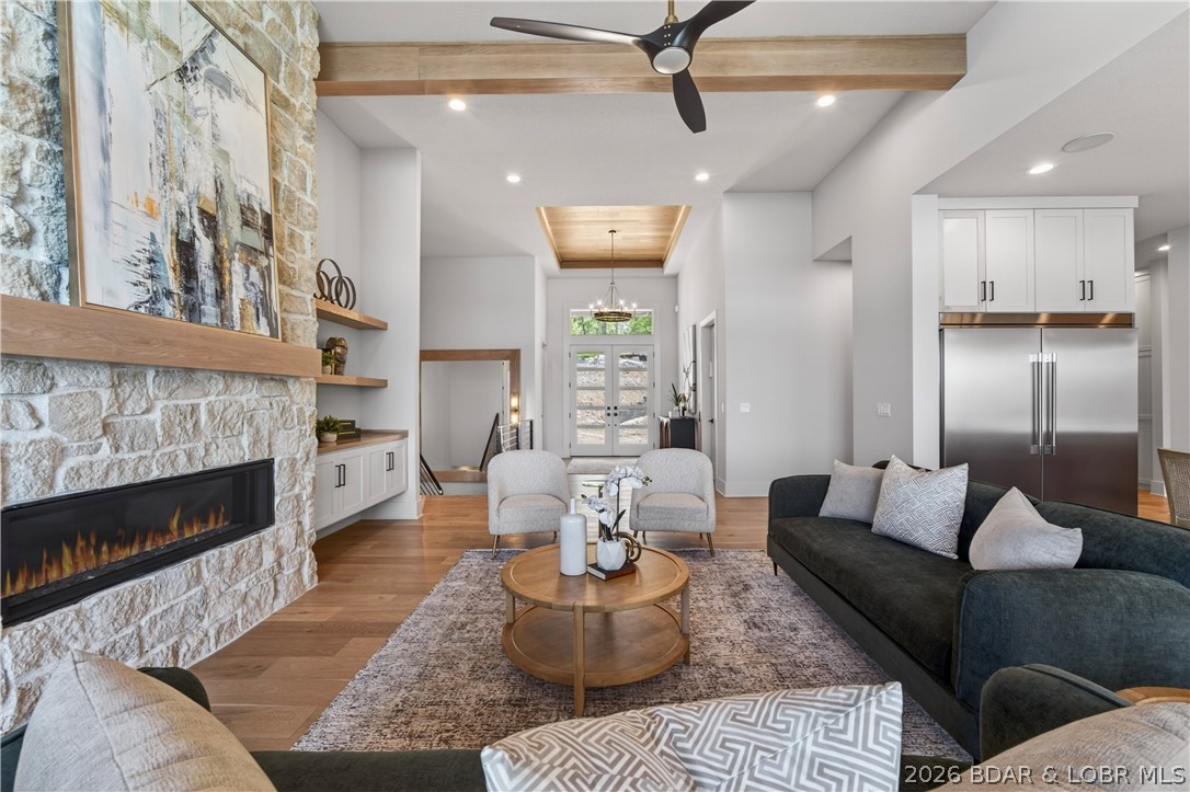 Grand Point - Residential