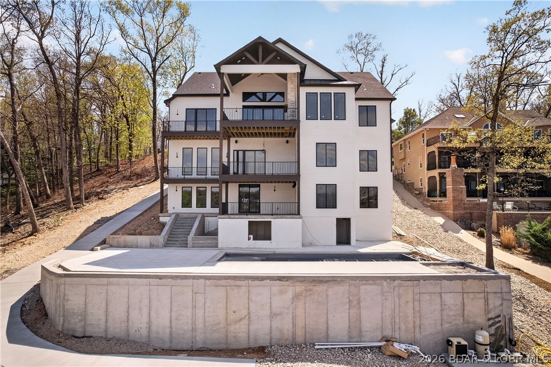 Grand Point - Residential