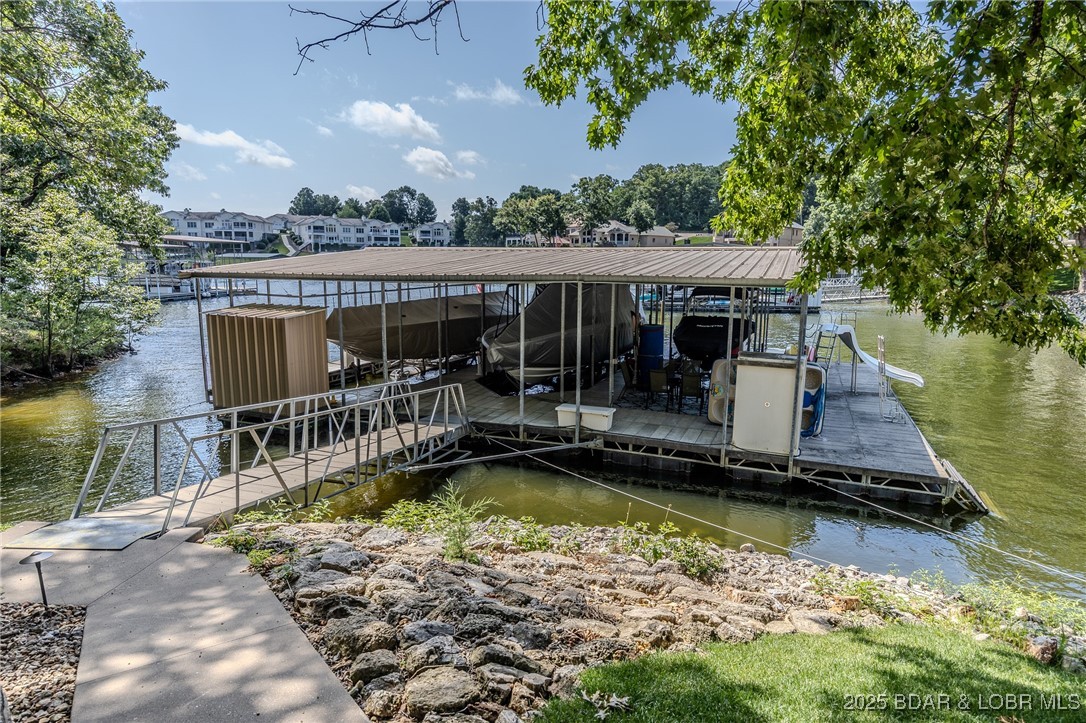 La Riva Est - Residential