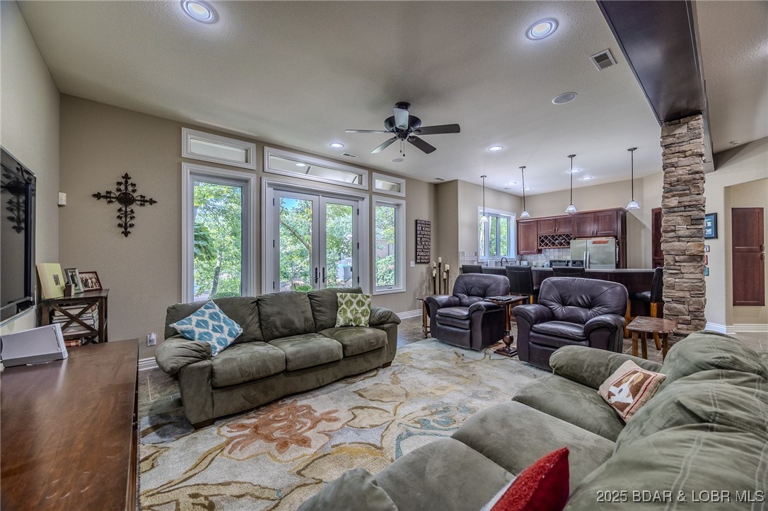 La Riva Est - Residential