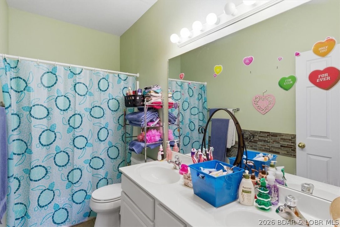 Cedar Heights Condominium - Residential