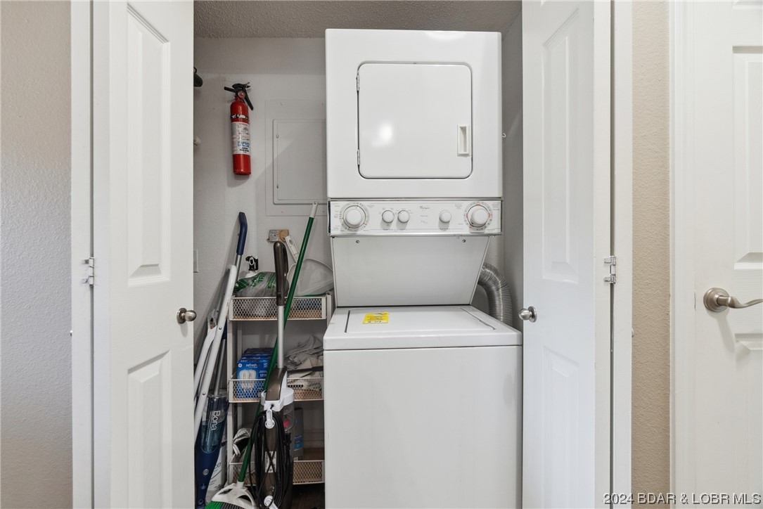 Osage Beach, Missouri 65065, United States, 2 Bedrooms Bedrooms, ,2 BathroomsBathrooms,Residential,Contingent,64612