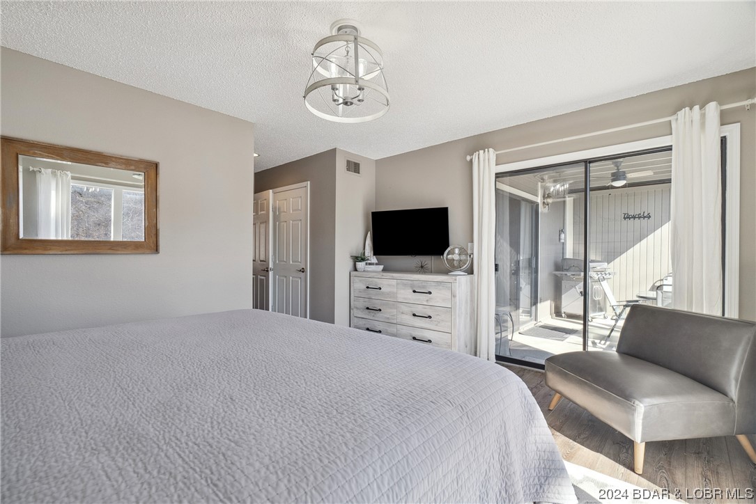 Osage Beach, Missouri 65065, United States, 2 Bedrooms Bedrooms, ,2 BathroomsBathrooms,Residential,Contingent,64612