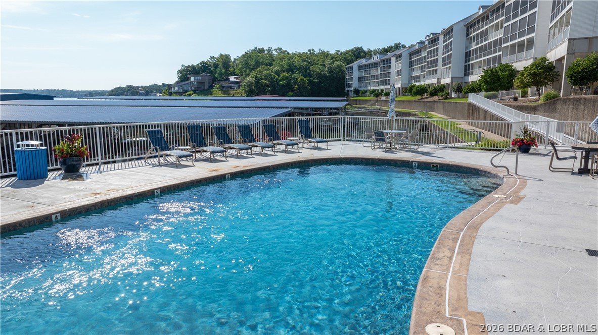 Stoneledge Condominium - Residential
