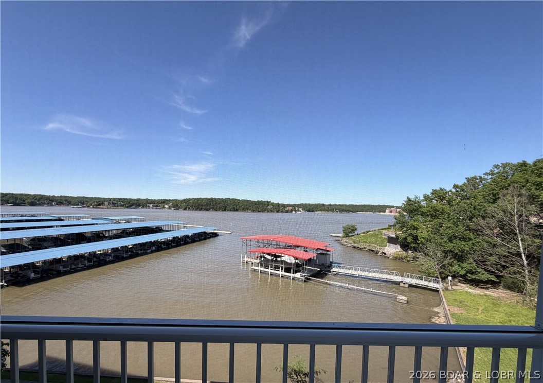 Stoneledge Condominium - Residential