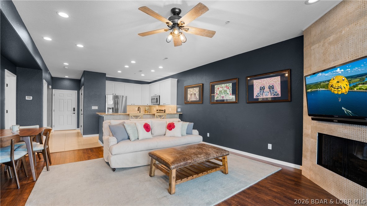 Stoneledge Condominium - Residential