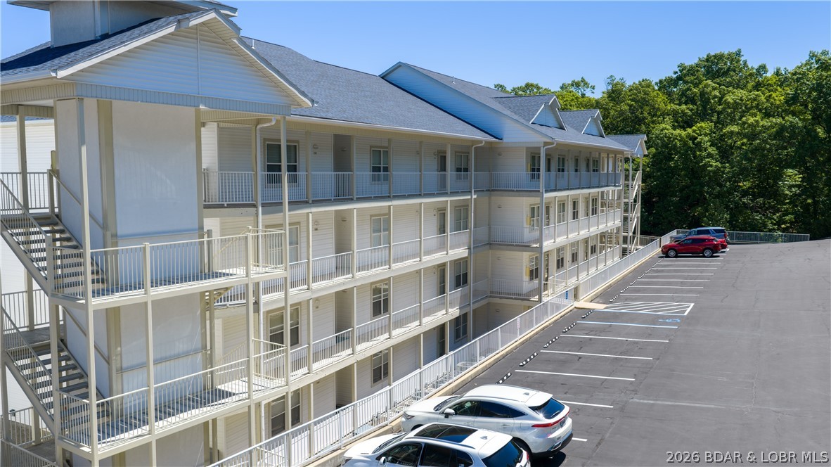 Stoneledge Condominium - Residential