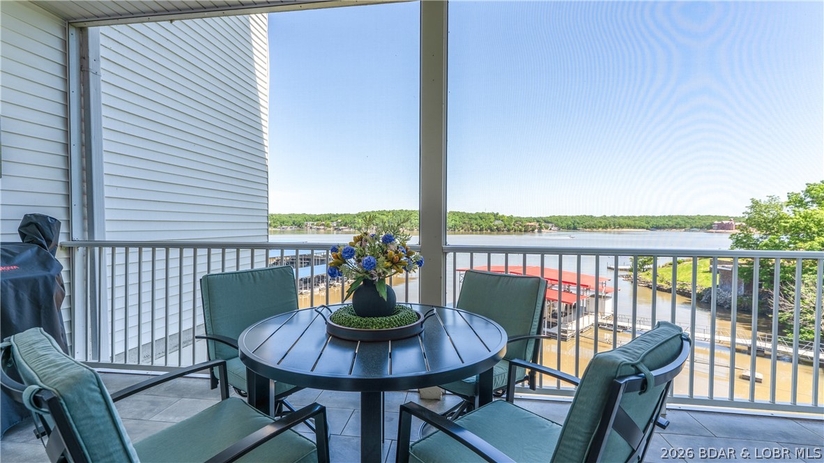 Stoneledge Condominium - Residential