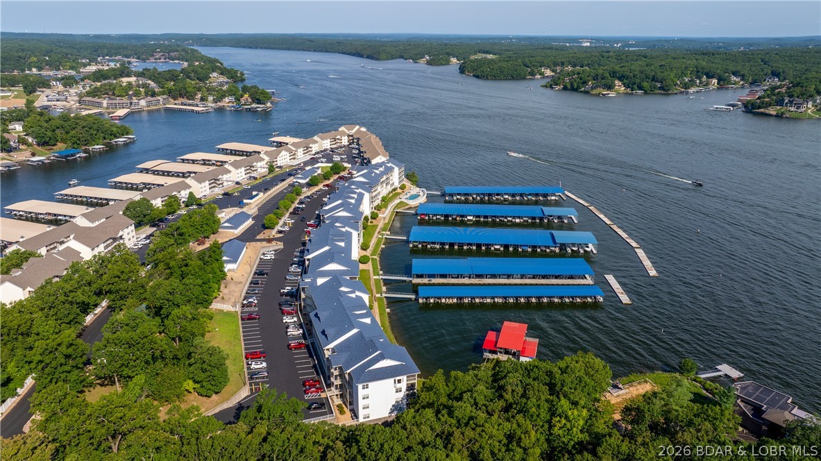 Stoneledge Condominium - Residential