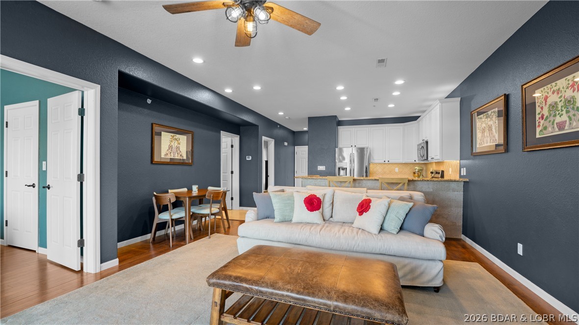 Stoneledge Condominium - Residential