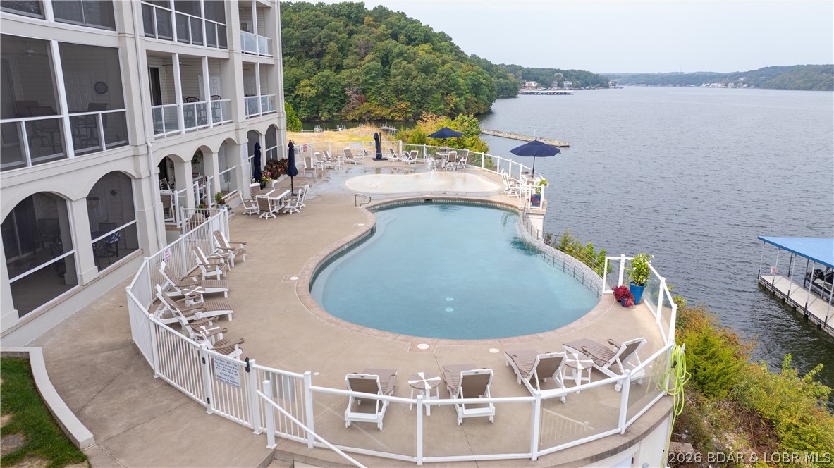 Trinity Pointe Condominiums - Residential