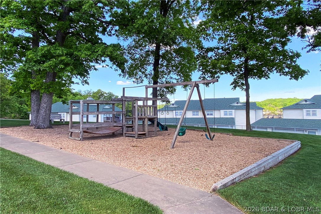 The Evergreens On The Lake - Residential