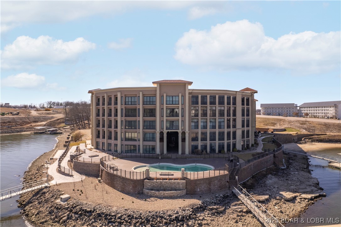 Osage Beach, Missouri 65065, United States, 4 Bedrooms Bedrooms, ,5 BathroomsBathrooms,Residential,Active,45684