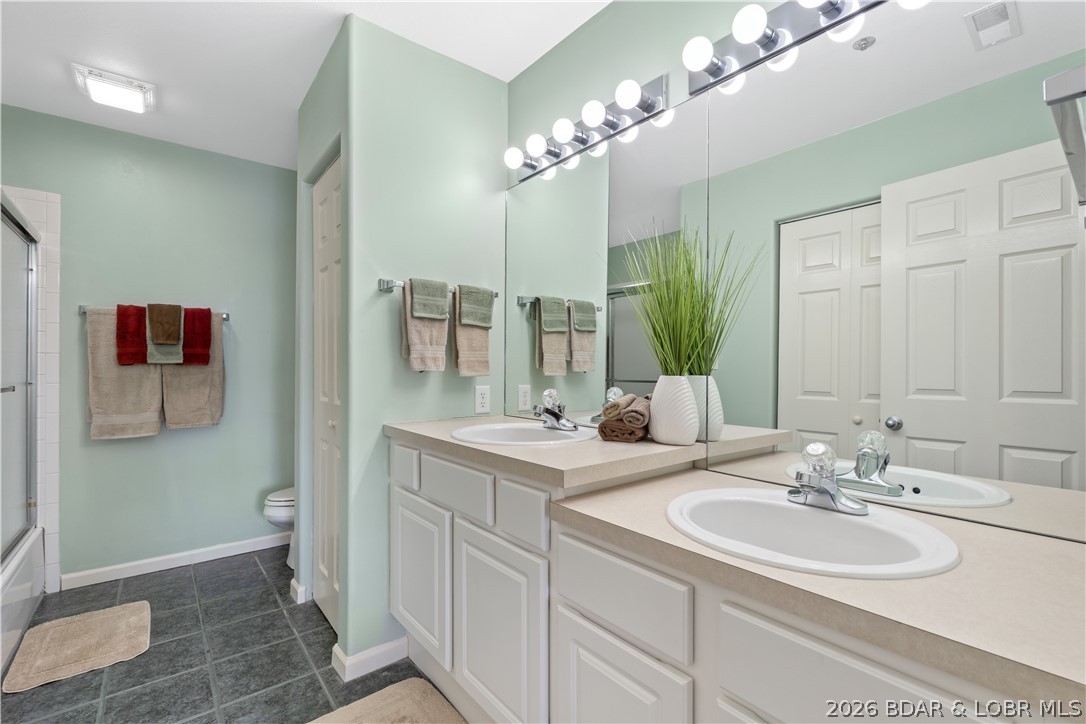 Emerald Bay Condominium - Residential