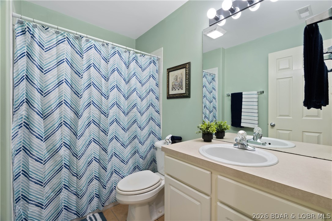 Emerald Bay Condominium - Residential