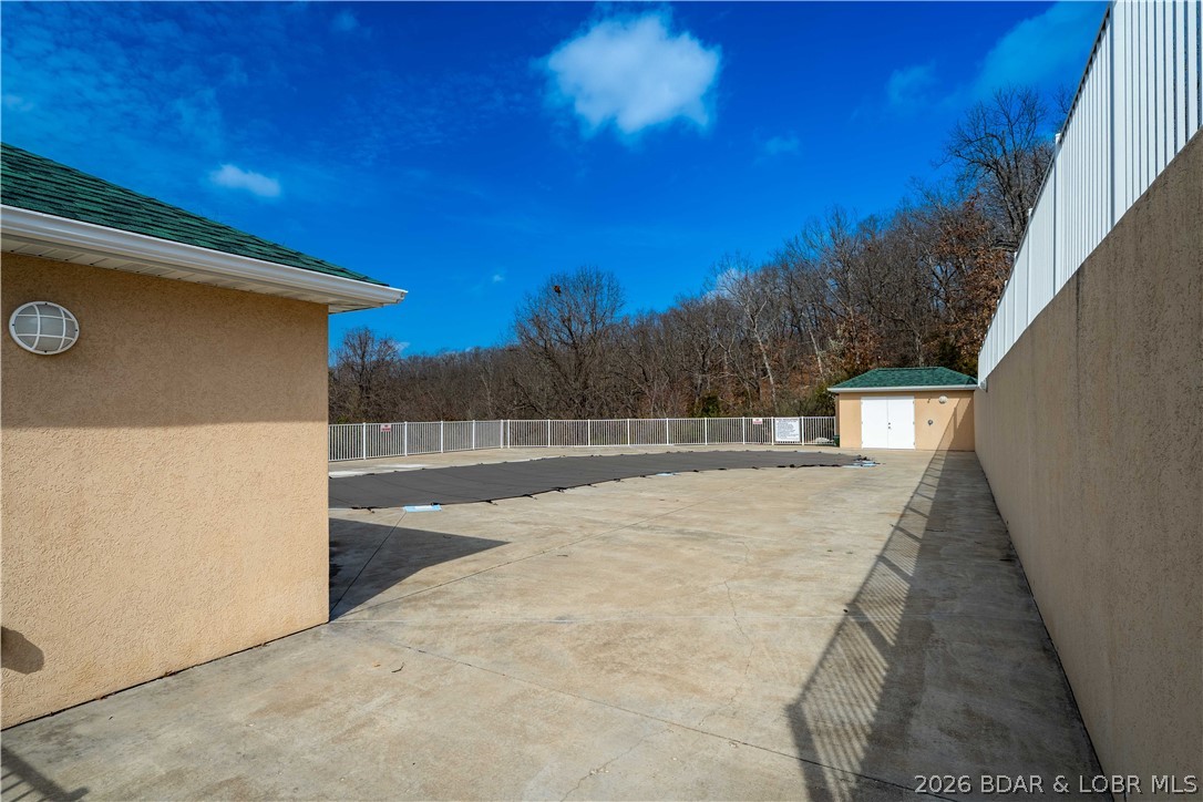 Emerald Bay Condominium - Residential