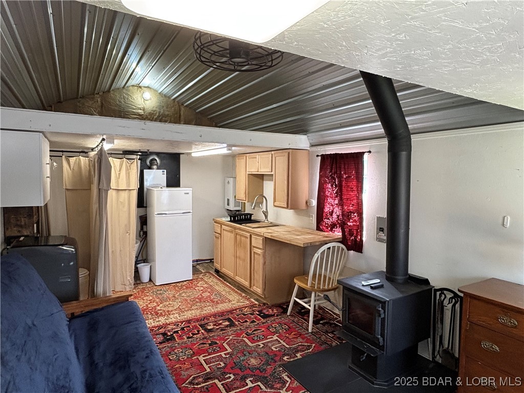 Stover, Missouri 65078, United States, 1 Bedroom Bedrooms, ,1 BathroomBathrooms,Residential,Active,169431