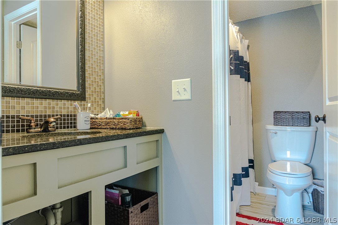 Lake Ozark, Missouri 65049, United States, 2 Bedrooms Bedrooms, ,2 BathroomsBathrooms,Residential,Contingent,62236