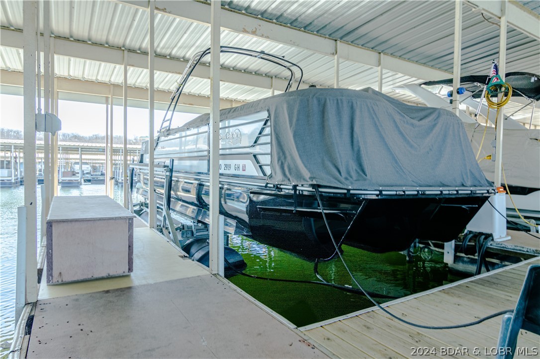 Lake Ozark, Missouri 65049, United States, 2 Bedrooms Bedrooms, ,2 BathroomsBathrooms,Residential,Contingent,62236