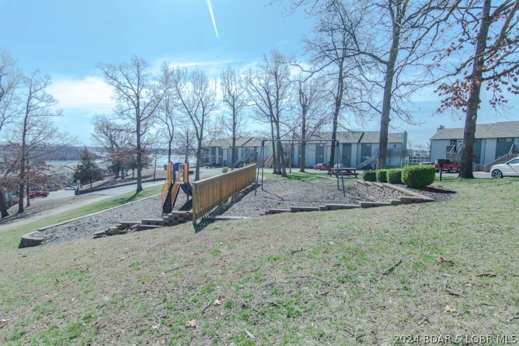 Lake Ozark, Missouri 65049, United States, 2 Bedrooms Bedrooms, ,2 BathroomsBathrooms,Residential,Contingent,62236