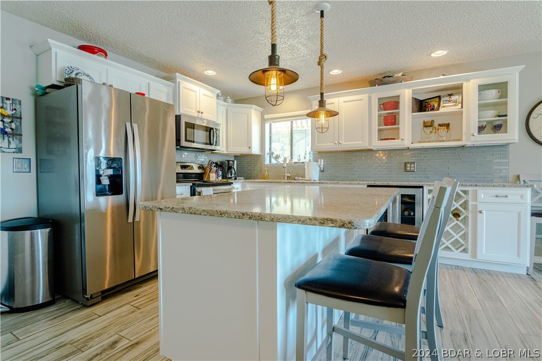 Lake Ozark, Missouri 65049, United States, 2 Bedrooms Bedrooms, ,2 BathroomsBathrooms,Residential,Contingent,62236