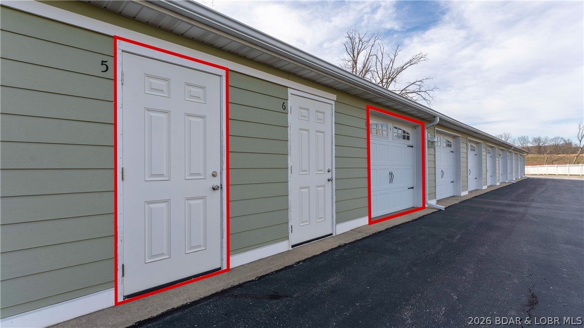 Nantucket Bay Condominium - Residential