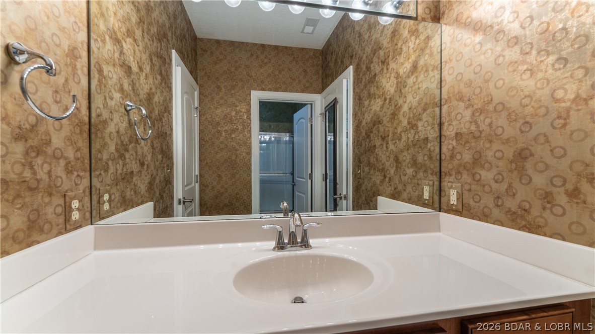 Nantucket Bay Condominium - Residential