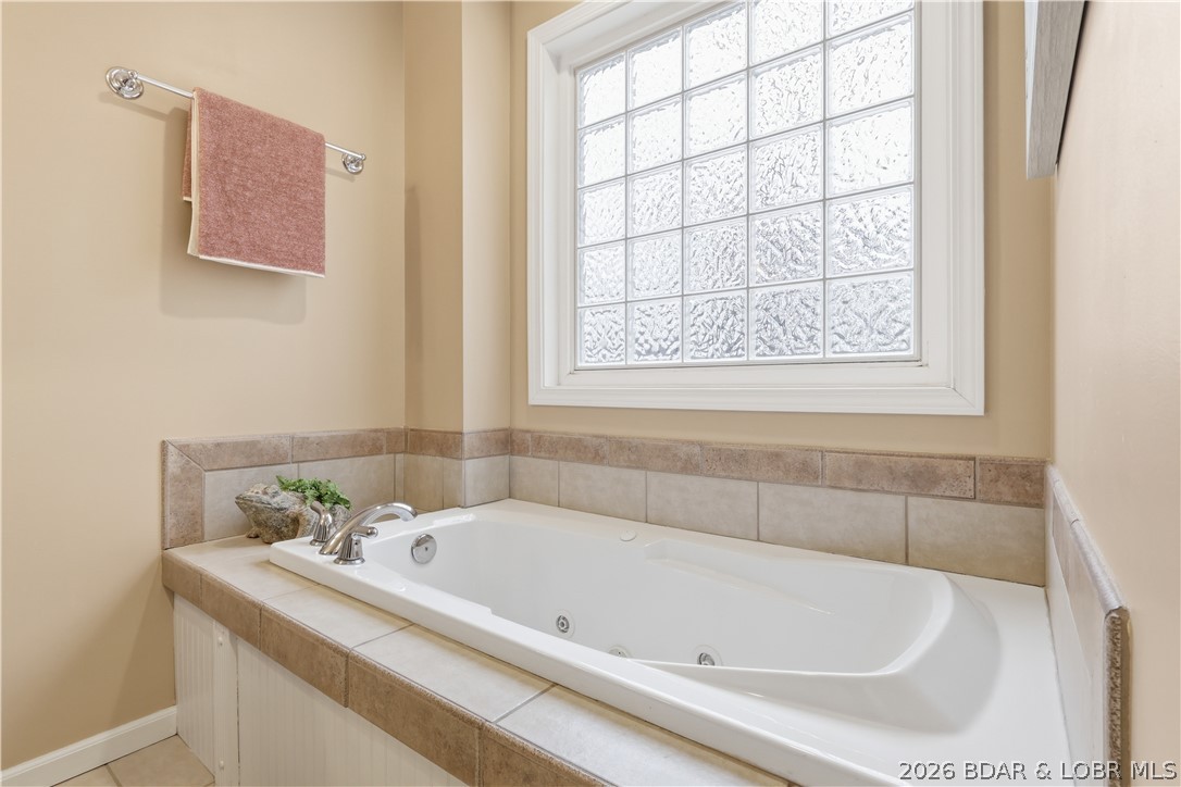 Kays Point #4 - Residential