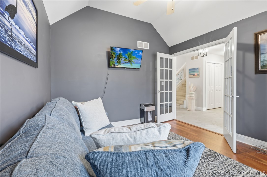 Kays Point #4 - Residential