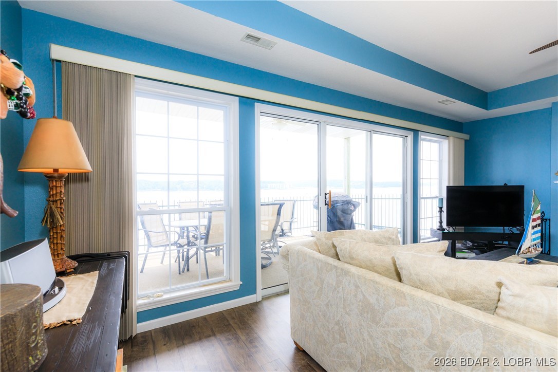 Harbour Towne Condominium - Residential