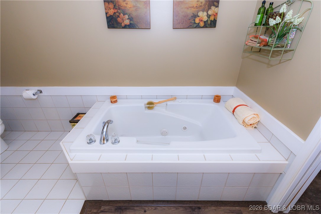 Harbour Towne Condominium - Residential